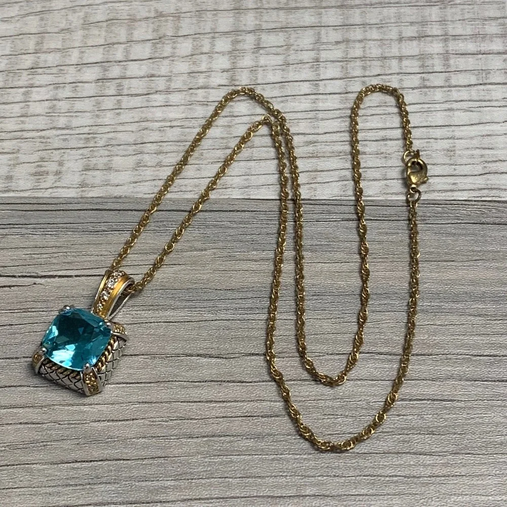 Two Tone Blue Topaz Cushion Cut Pendant Necklace Gold Silver Tone 20 Inch 4491